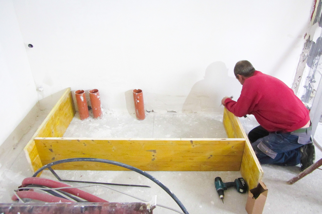 Podest für die Heizung